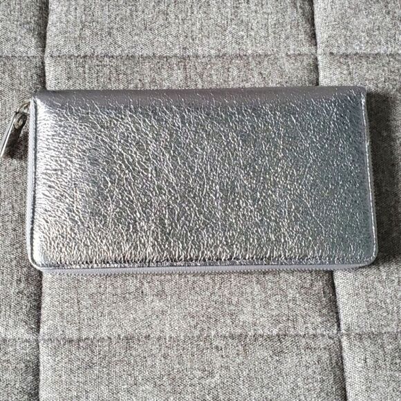 Maison Martin Margiela 11 Silver Cracked Leather Foil Travel Long Wallet Clutch
